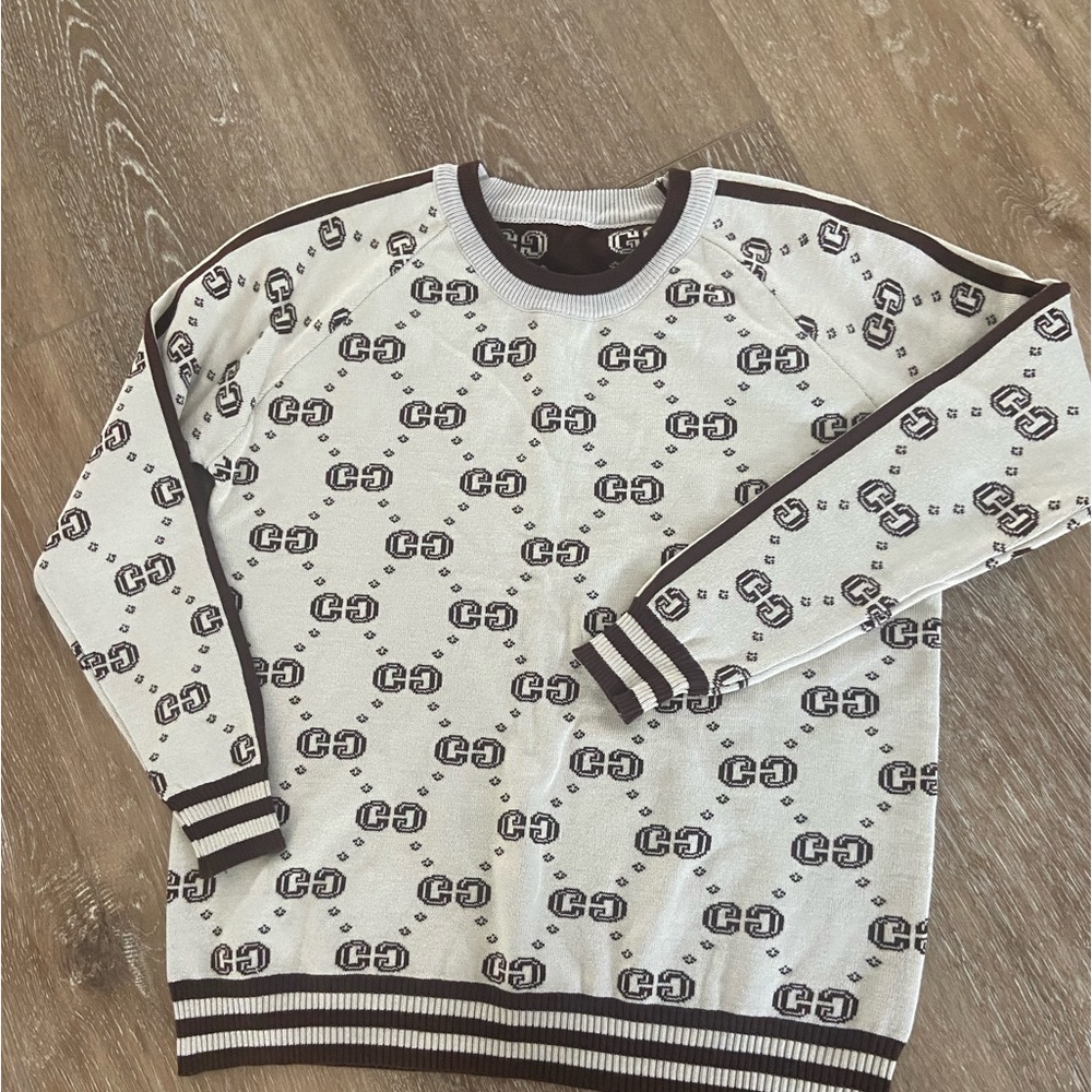 Print Sweater - Picture 2 of 3